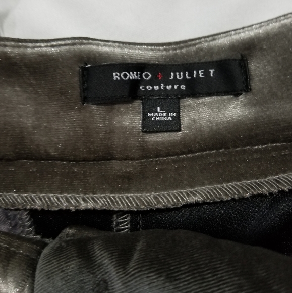 High Waisted Velvet Pants - Picture 5 of 5